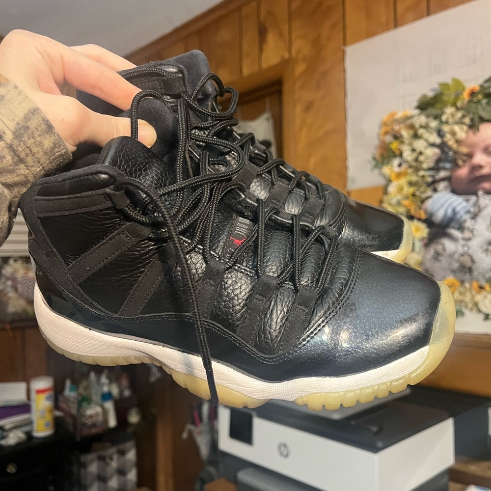 Black High-Top Sneakers Jordan
